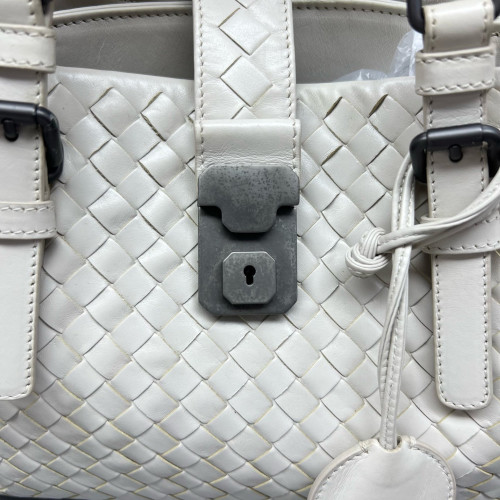 Bottega Veneta Small Roma Tote Bag Lambskin Intrecciato Nappa White