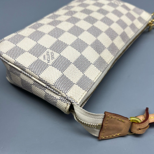 Louis Vuitton Pochette Accessories 22 Damier Azur Beige