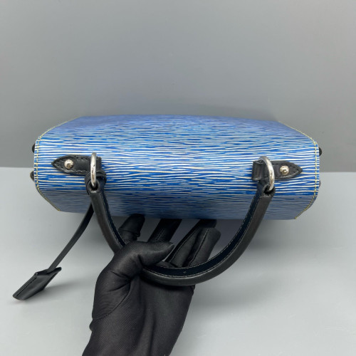 Louis Vuitton Cluny Bb Epi Blue
