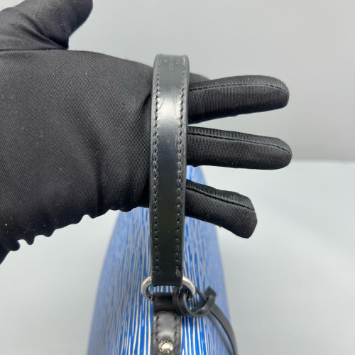 Louis Vuitton Cluny Bb Epi Blue