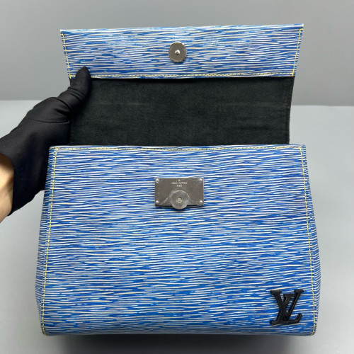 Louis Vuitton Cluny Bb Epi Blue