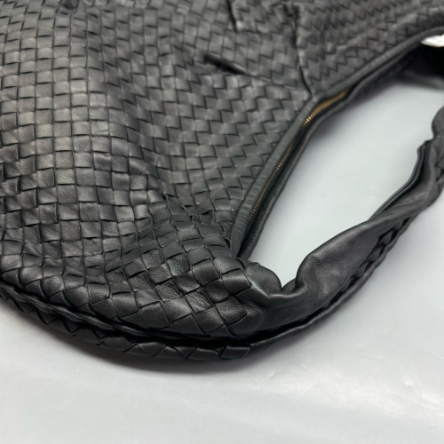 Bottega Veneta Maxi Veneta Hobo Calfskin Intrecciato Black