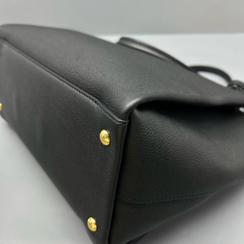 Louis Vuitton Lockme Tote PM Calfskin Black
