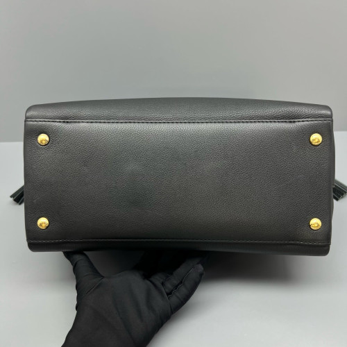 Louis Vuitton Lockme Tote PM Calfskin Black