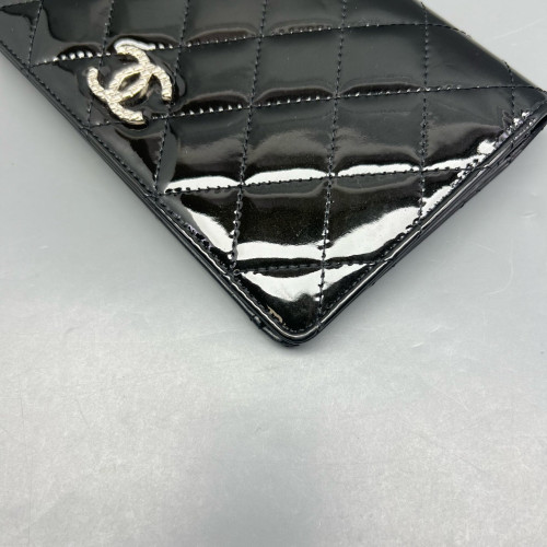 Chanel Quilted Continental Wallet Patent Calfskin Black