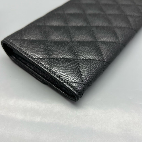 Chanel Quilted Yen Wallet Calfskin Black