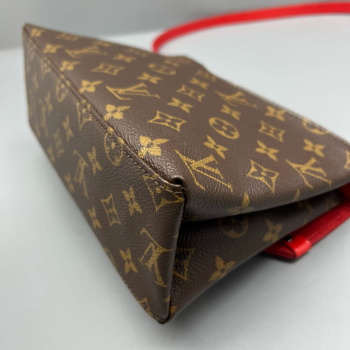 Louis Vuitton Saint Michel Monogram Epi Brown