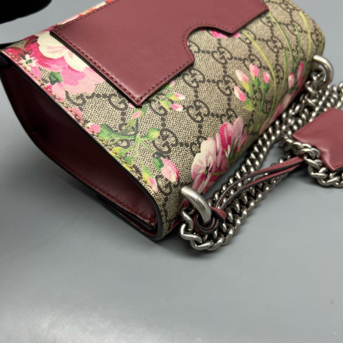Gucci Small Padlock Shoulder Bag GG Supreme Monogram Calfskin Beige Pink Green