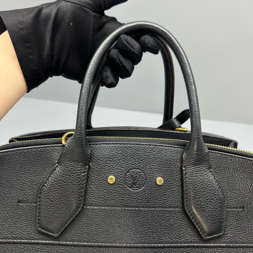 Louis Vuitton City Steamer MM Calfskin Black
