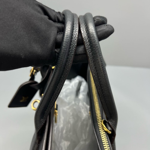 Louis Vuitton City Steamer MM Calfskin Black
