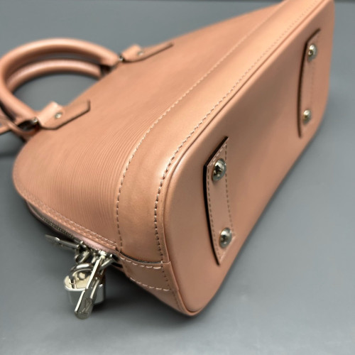 Louis Vuitton Alma BB Epi Pink