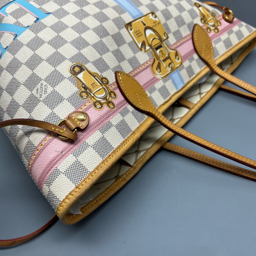 Louis Vuitton Neverfull MM Damier Azur White