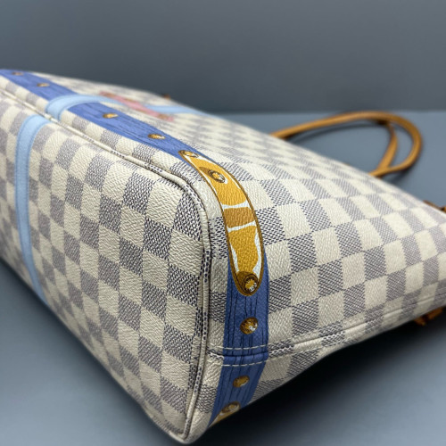 Louis Vuitton Neverfull MM Damier Azur White