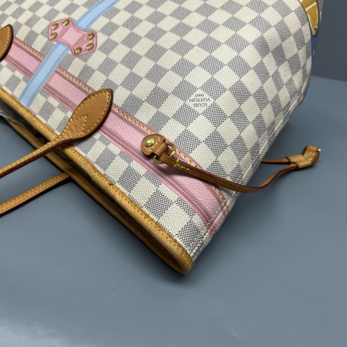 Louis Vuitton Neverfull MM Damier Azur White