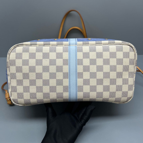 Louis Vuitton Neverfull MM Damier Azur White