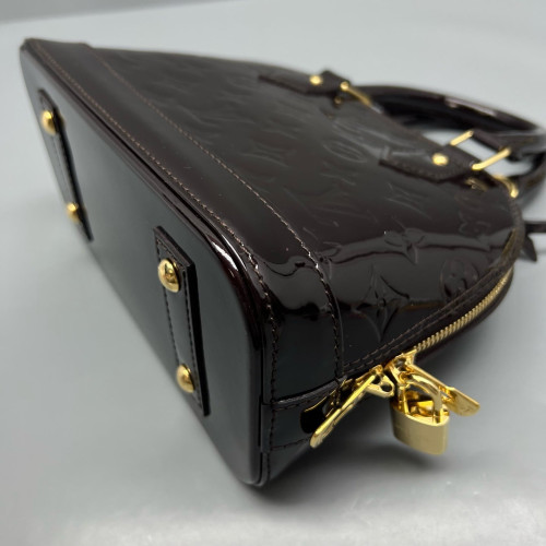 Louis Vuitton Alma BB Vernis Amarante