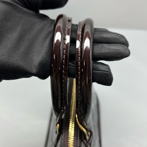 Louis Vuitton Alma BB Vernis Amarante