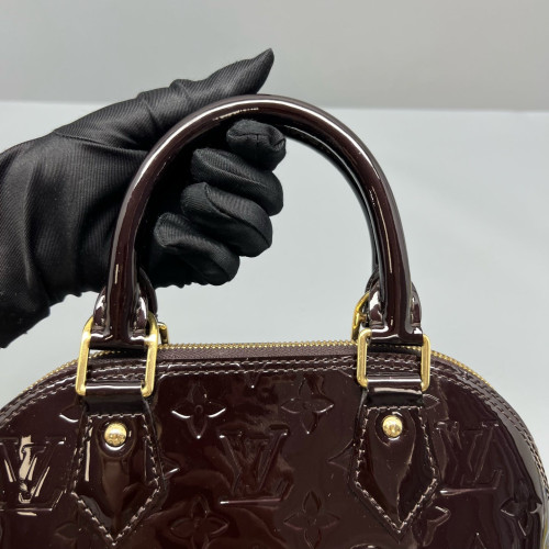 Louis Vuitton Alma BB Vernis Amarante