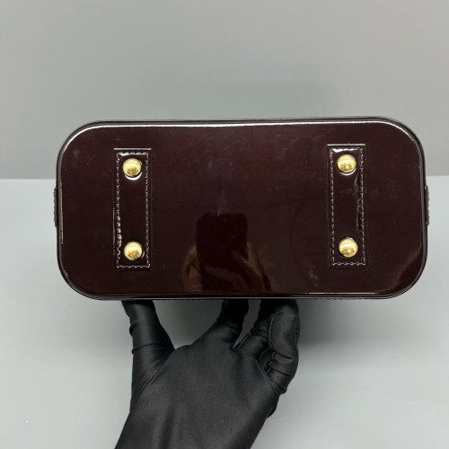 Louis Vuitton Alma BB Vernis Amarante