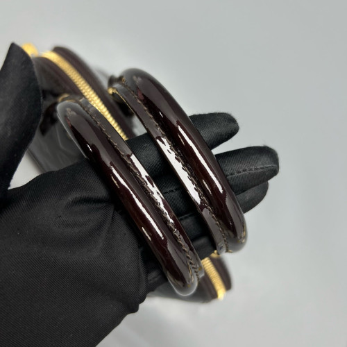 Louis Vuitton Alma BB Vernis Amarante