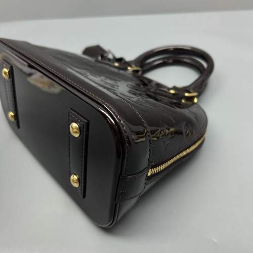 Louis Vuitton Alma BB Vernis Amarante