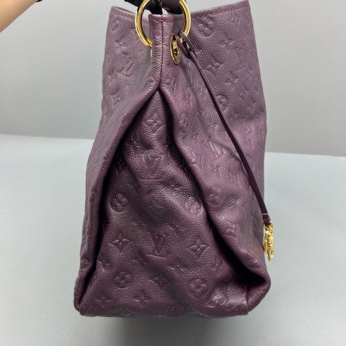 Louis Vuitton Artsy MM Calfskin Purple