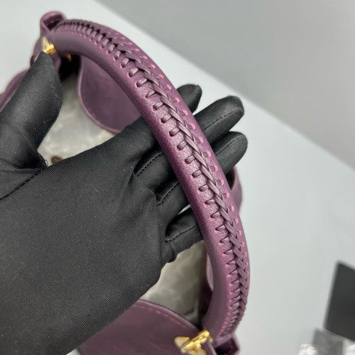Louis Vuitton Artsy MM Calfskin Purple