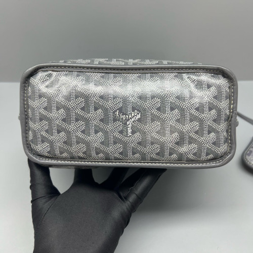 Goyard Anjou Mini Calfskin Goyardine Grey Dark Grey White Goyard Anjou Mini Calfskin Goyardine Grey Dark Grey White