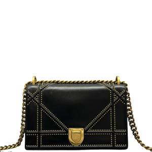 Dior Medium Diorama Calfskin Black