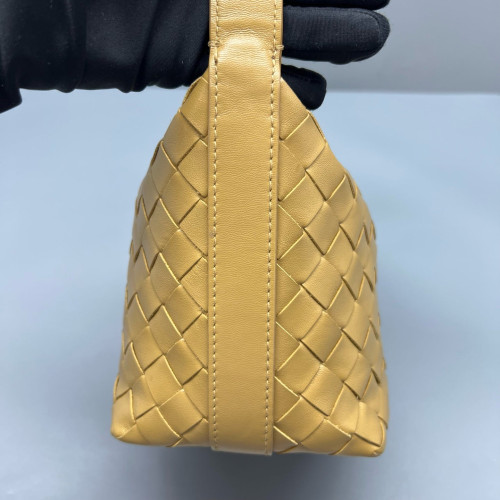 Bottega Veneta Hobo Lambskin Intrecciato Nappa Natural Tan