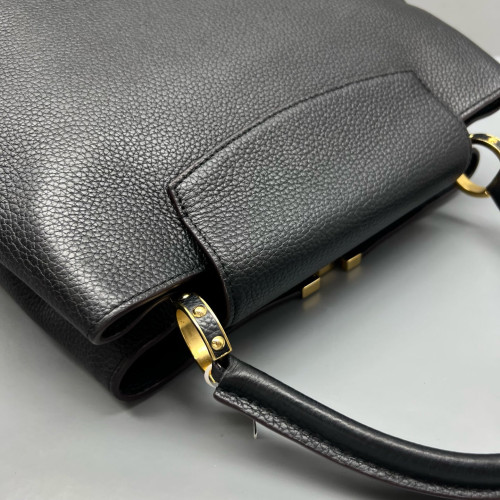 Louis Vuitton Capucines MM Calfskin Black