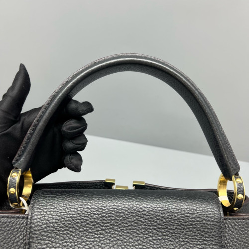 Louis Vuitton Capucines MM Calfskin Black