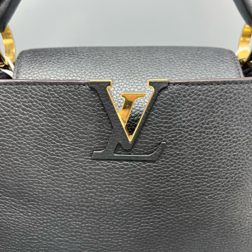 Louis Vuitton Capucines MM Calfskin Black