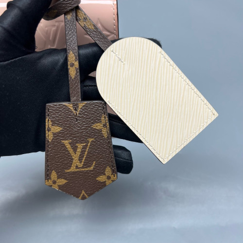 Louis Vuitton Spring Street Vernis Pink