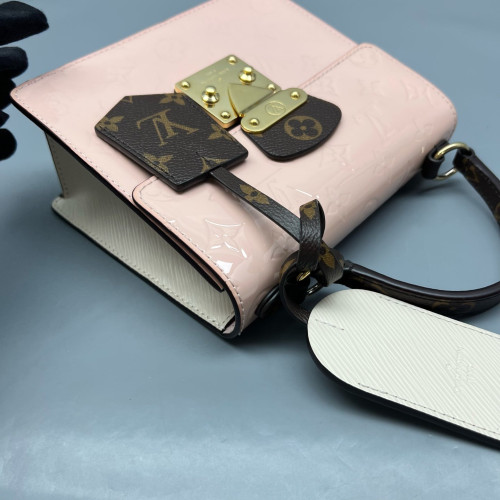 Louis Vuitton Spring Street Vernis Pink