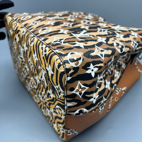 Louis Vuitton Noe Monogram Brown