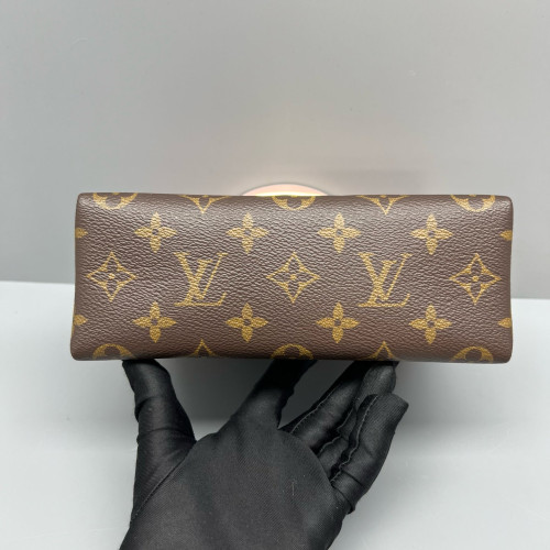 Louis Vuitton Locky BB Monogram Pink