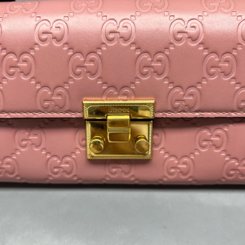 Gucci Padlock Continental Chain Wallet Guccissima Pink