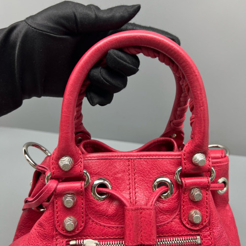 Balenciaga Bucket Calfskin Pink