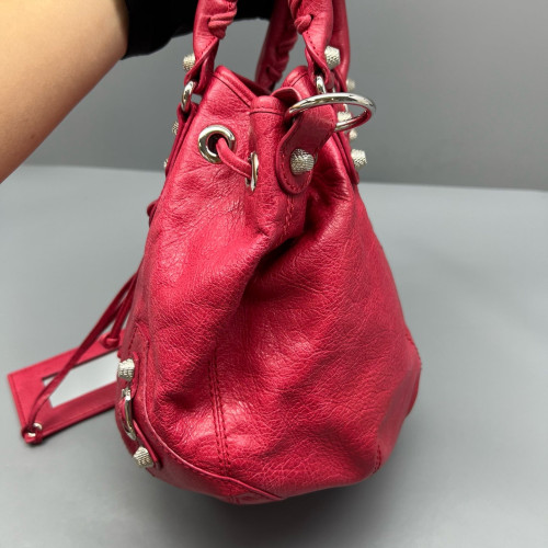 Balenciaga Bucket Calfskin Pink
