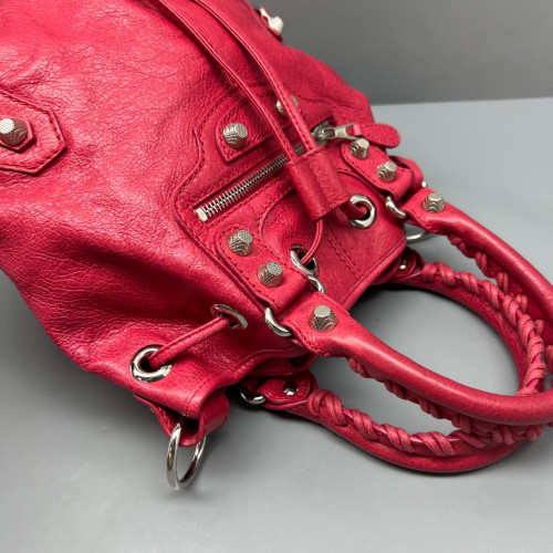 Balenciaga Bucket Calfskin Pink