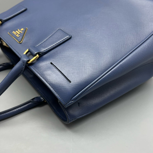Prada Galleria Tote Calfskin Blue