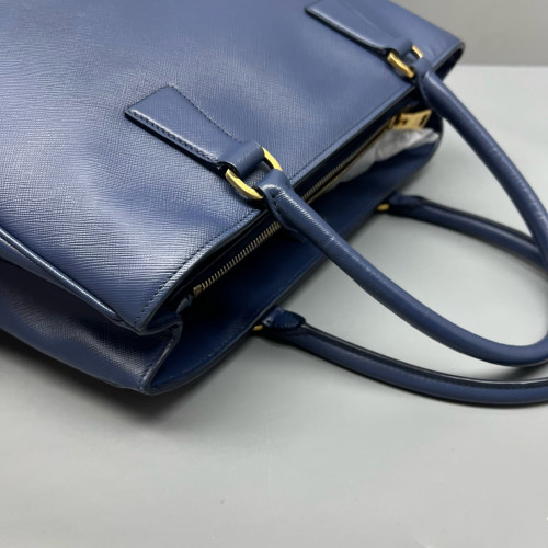Prada Galleria Tote Calfskin Blue