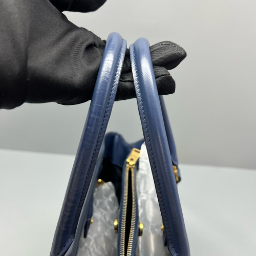 Prada Galleria Tote Calfskin Blue