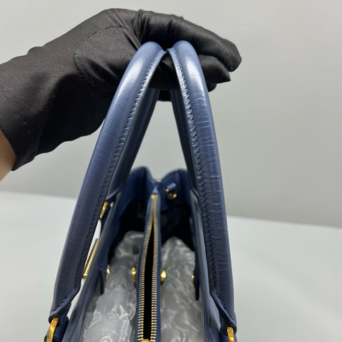 Prada Galleria Tote Calfskin Blue
