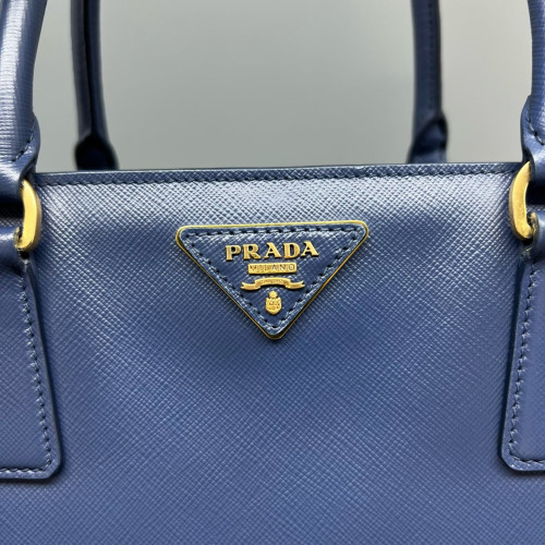 Prada Galleria Tote Calfskin Blue