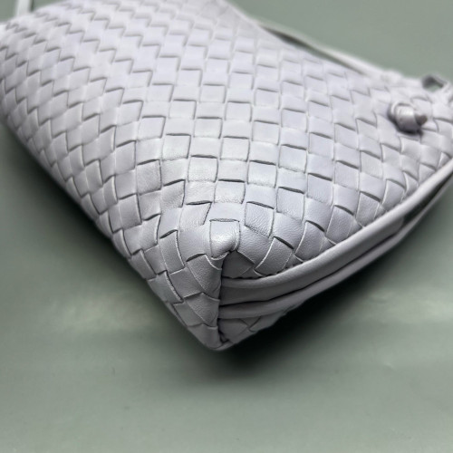 Bottega Veneta Camera Case Lambskin Intrecciato Nappa Light Purple