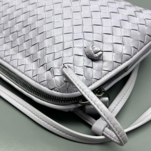 Bottega Veneta Camera Case Lambskin Intrecciato Nappa Light Purple