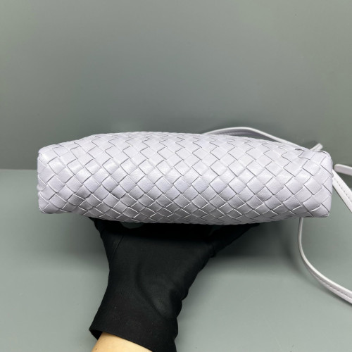Bottega Veneta Camera Case Lambskin Intrecciato Nappa Light Purple