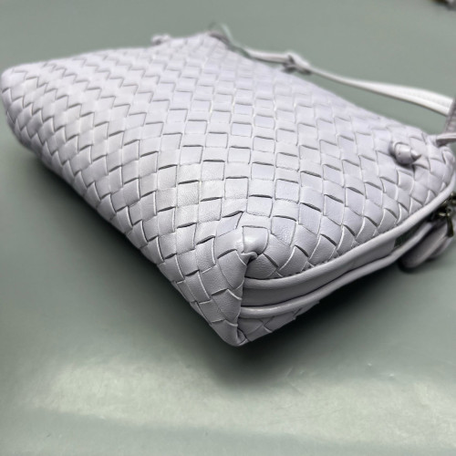 Bottega Veneta Camera Case Lambskin Intrecciato Nappa Light Purple